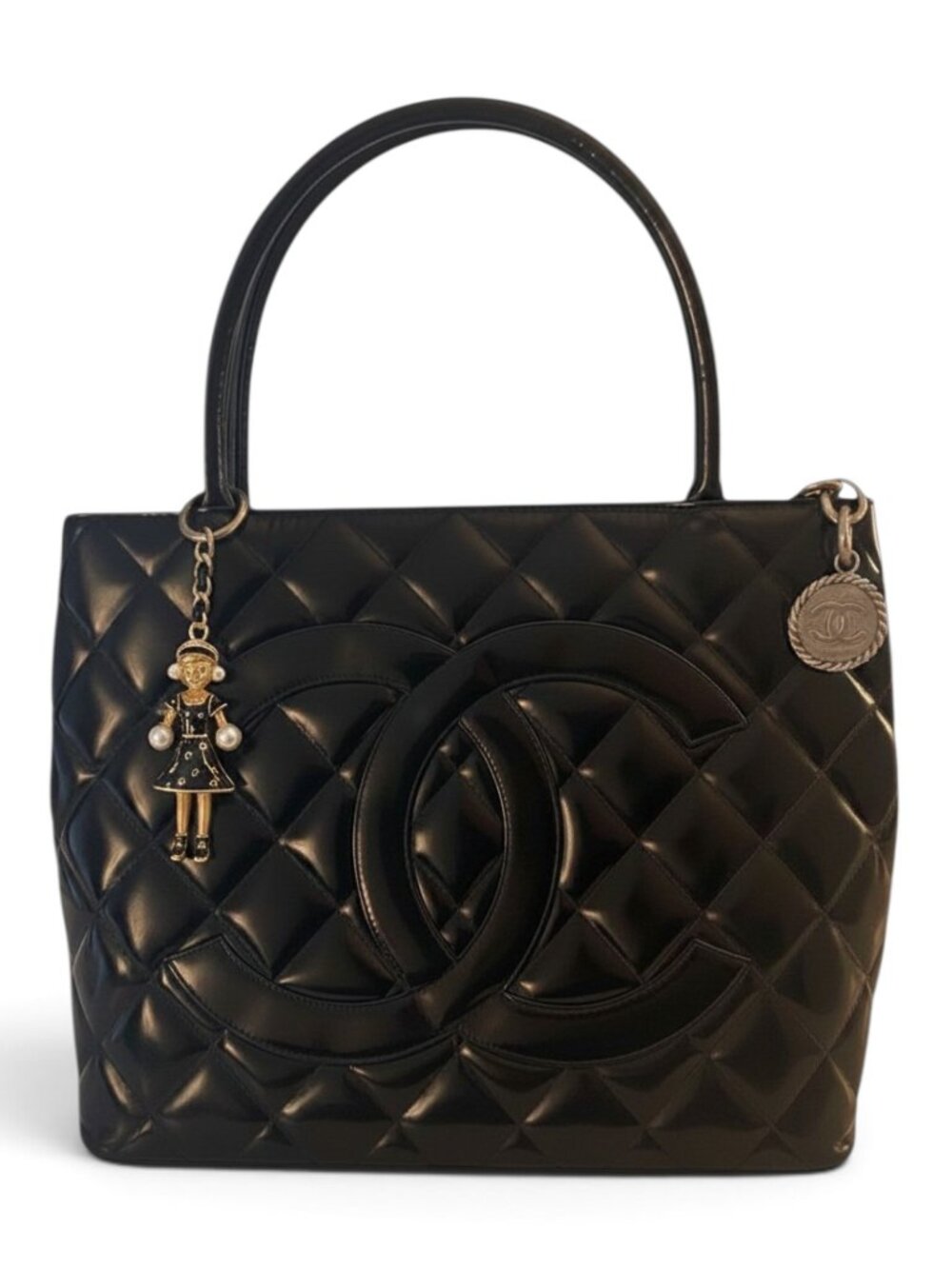 AUTH CHANEL PATENT LEATHER MEDALLION TOTE, Rare Vintage Karl Lagerfeld Classic
